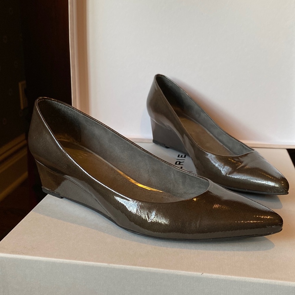 Stuart Weitzman Metallic Gray wedges. 2’’ heel. Pointed toe. VERY Flattering.